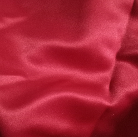 Red ball gown skirt - Picture 2 of 3